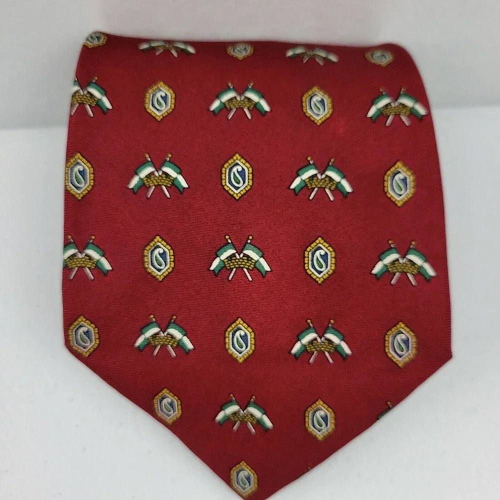 Tommy Hilfiger Vintage Tie red Silk USA Italian geometric flag 57